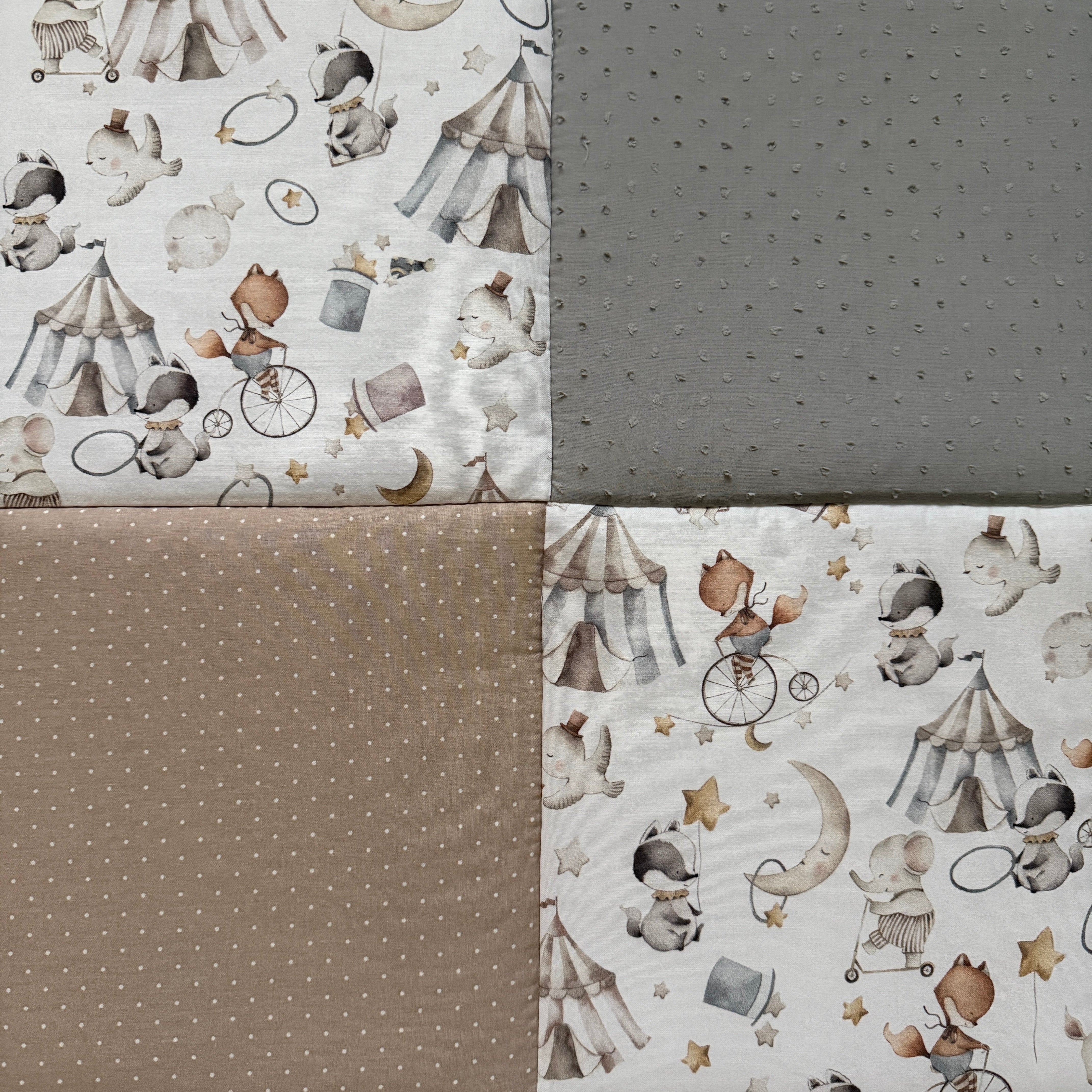 Krabbeldecke "Zirkustiere" Modell 2