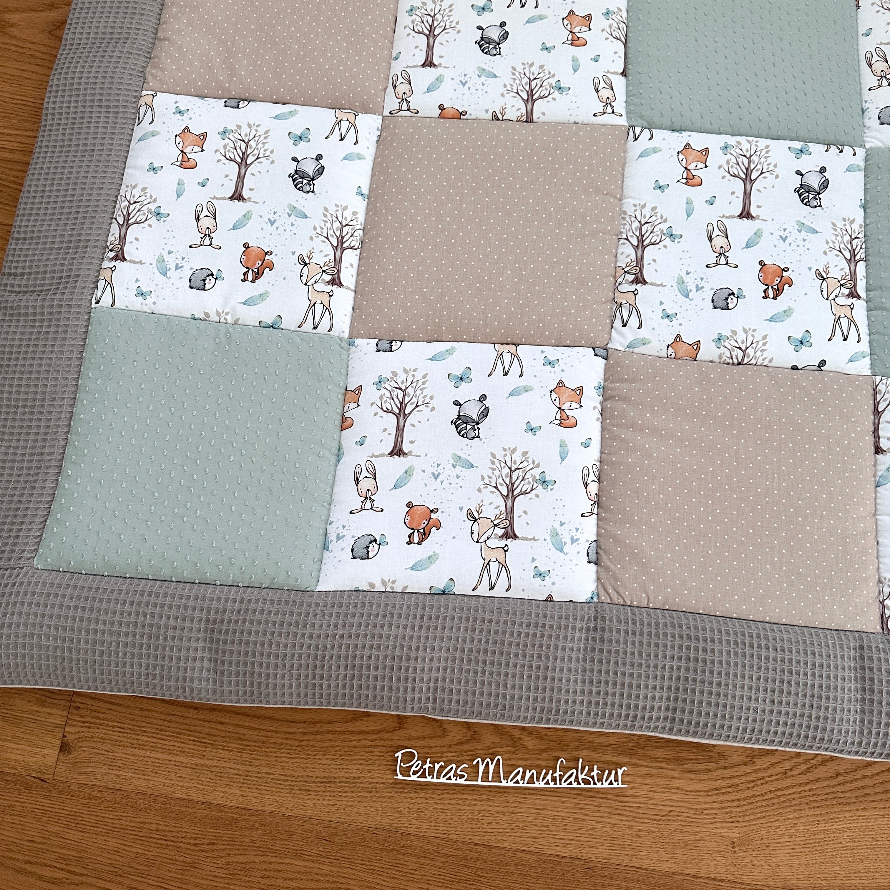 Krabbeldecke "Waldtiere mint“ Modell 3