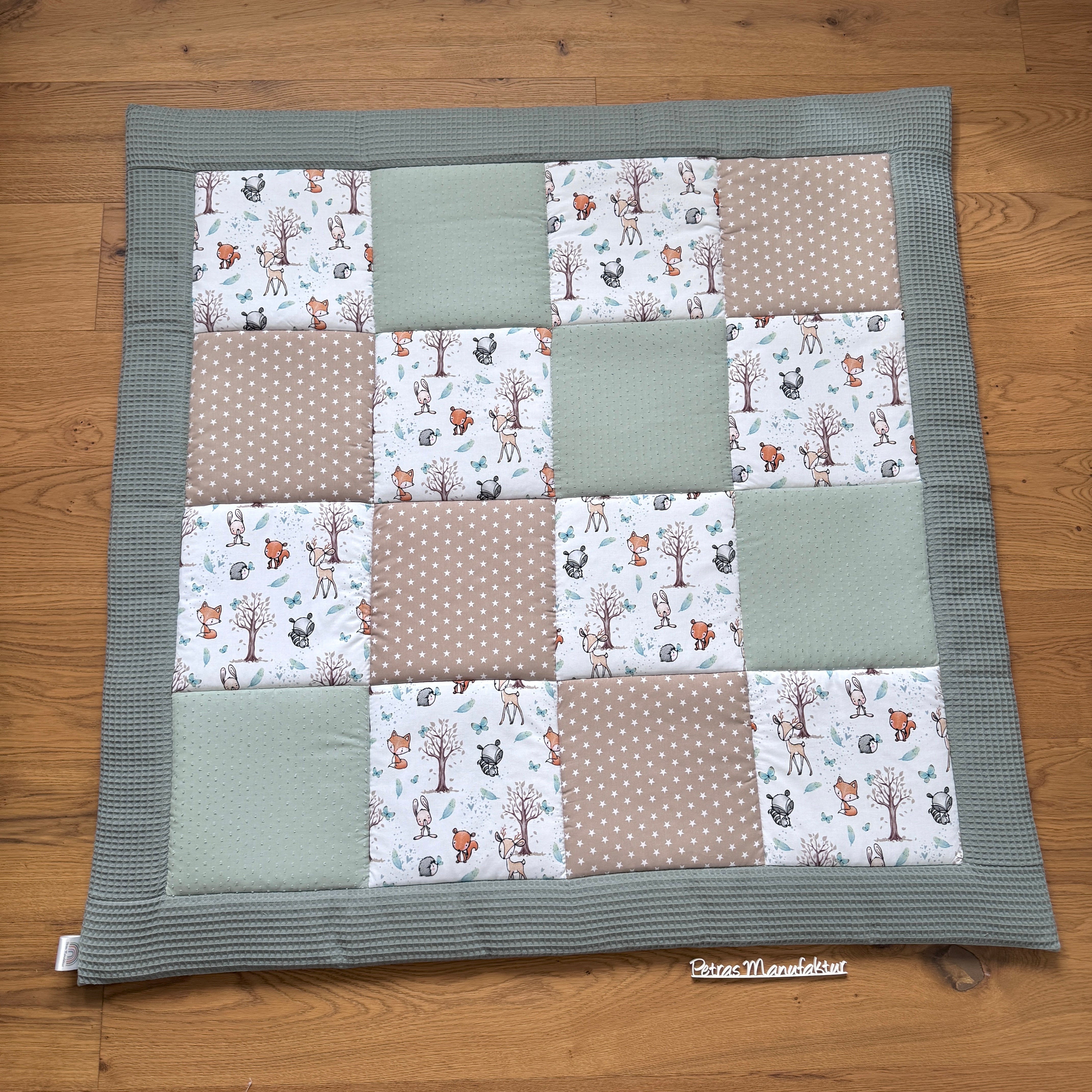 Krabbeldecke "Waldtiere mint“ Modell 1