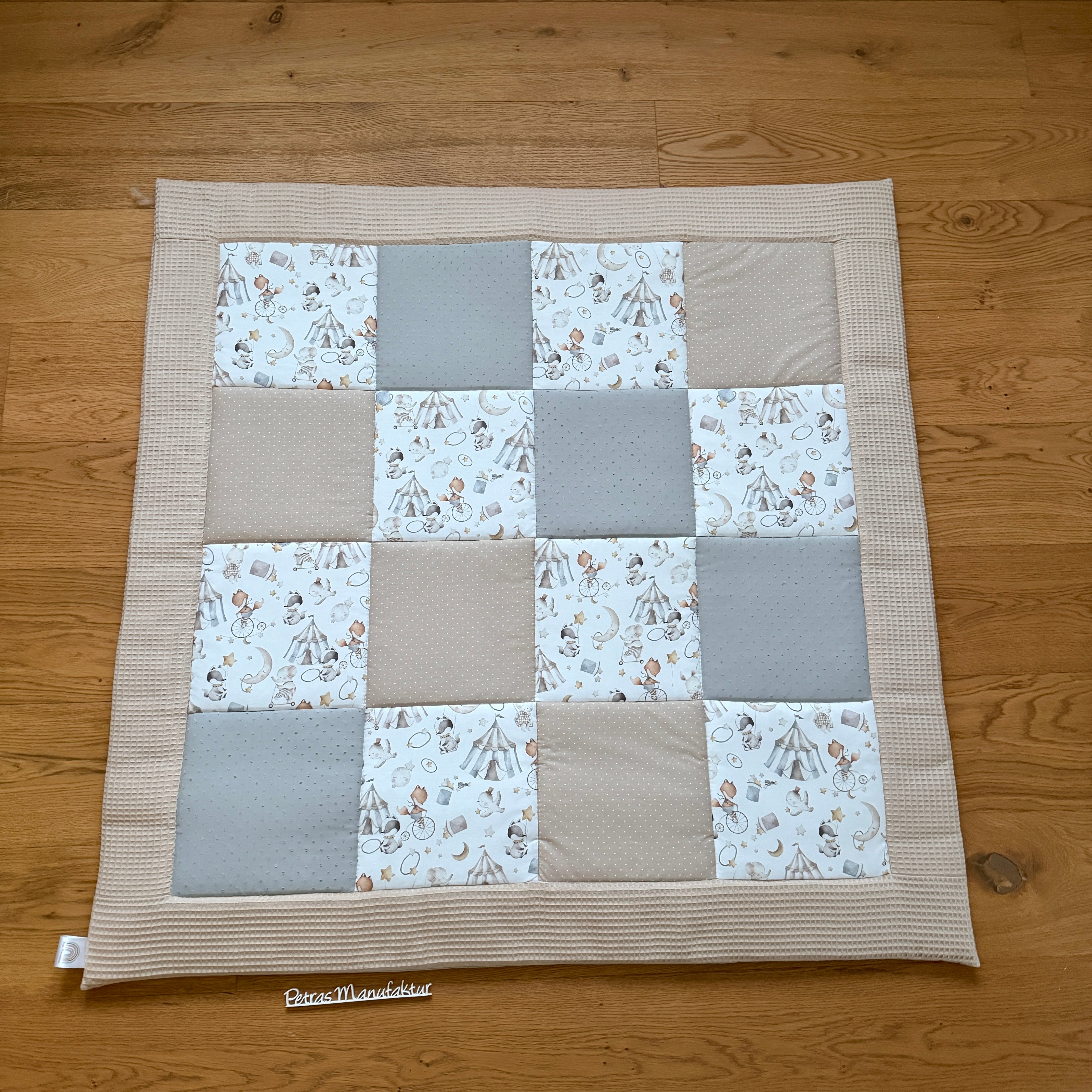 Krabbeldecke "Zirkustiere" Modell 2