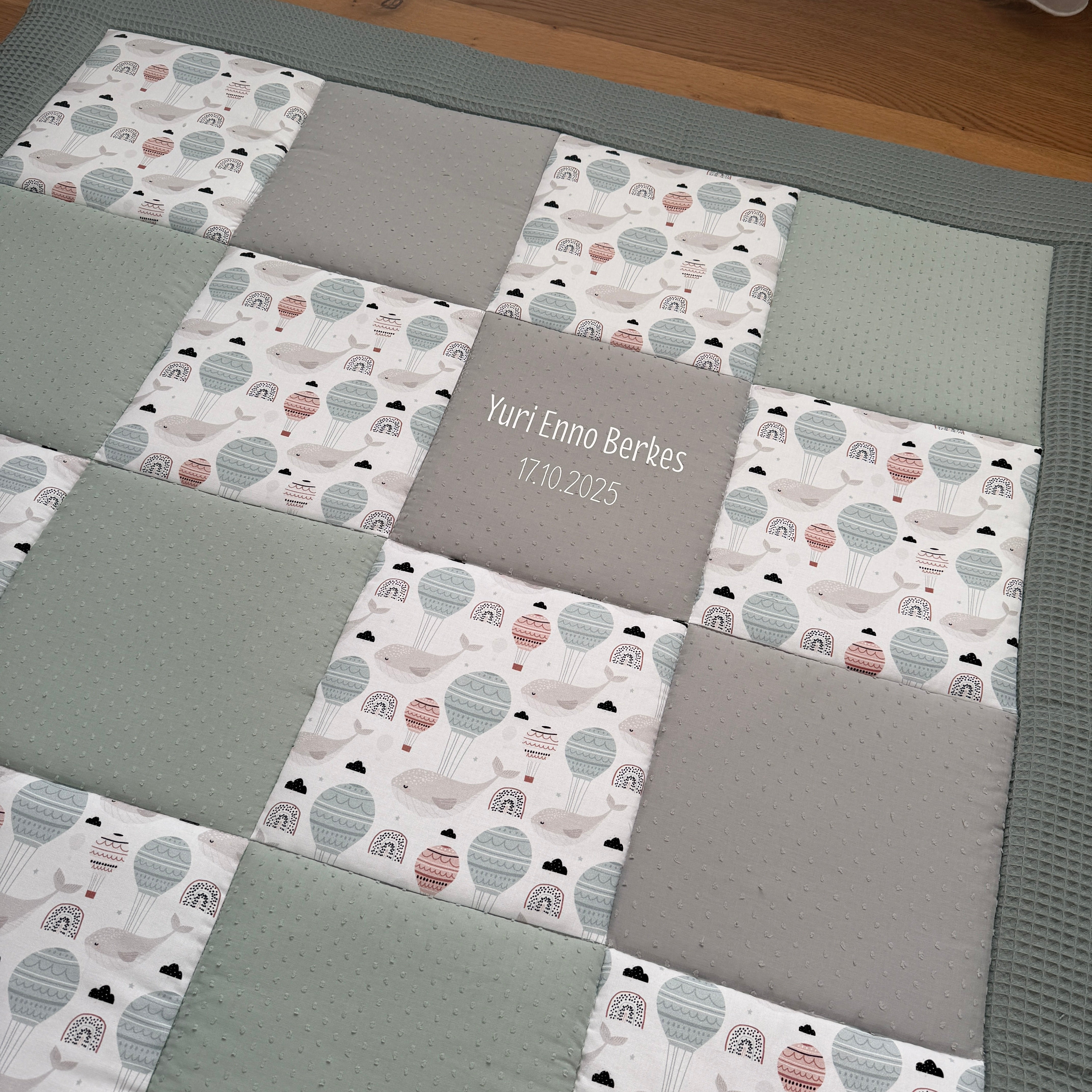 Krabbeldecke "Wale“ Modell 2