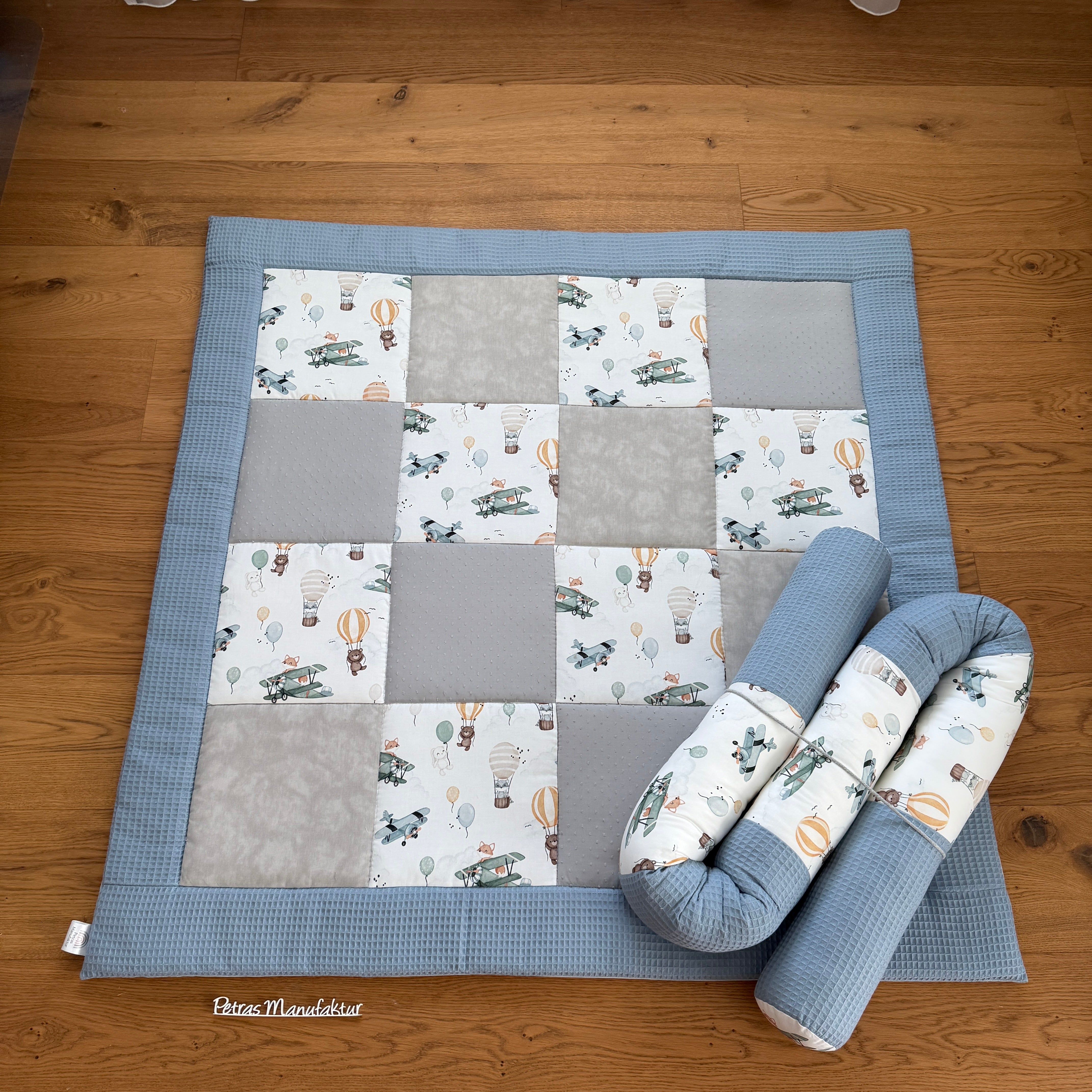 Krabbeldecke "fliegende Kuscheltiere“ Modell 2