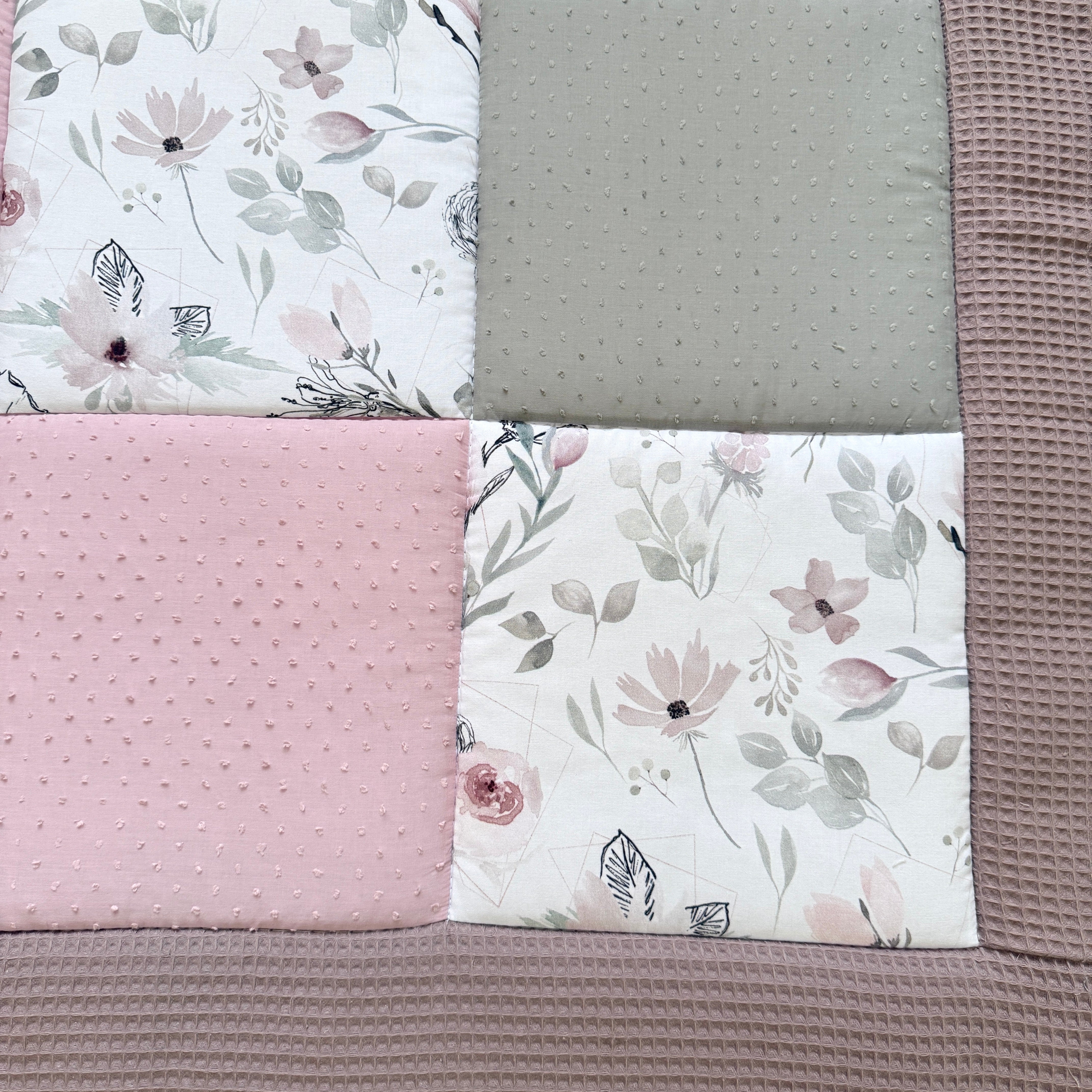 Krabbeldecke "Magnolien" Modell 2
