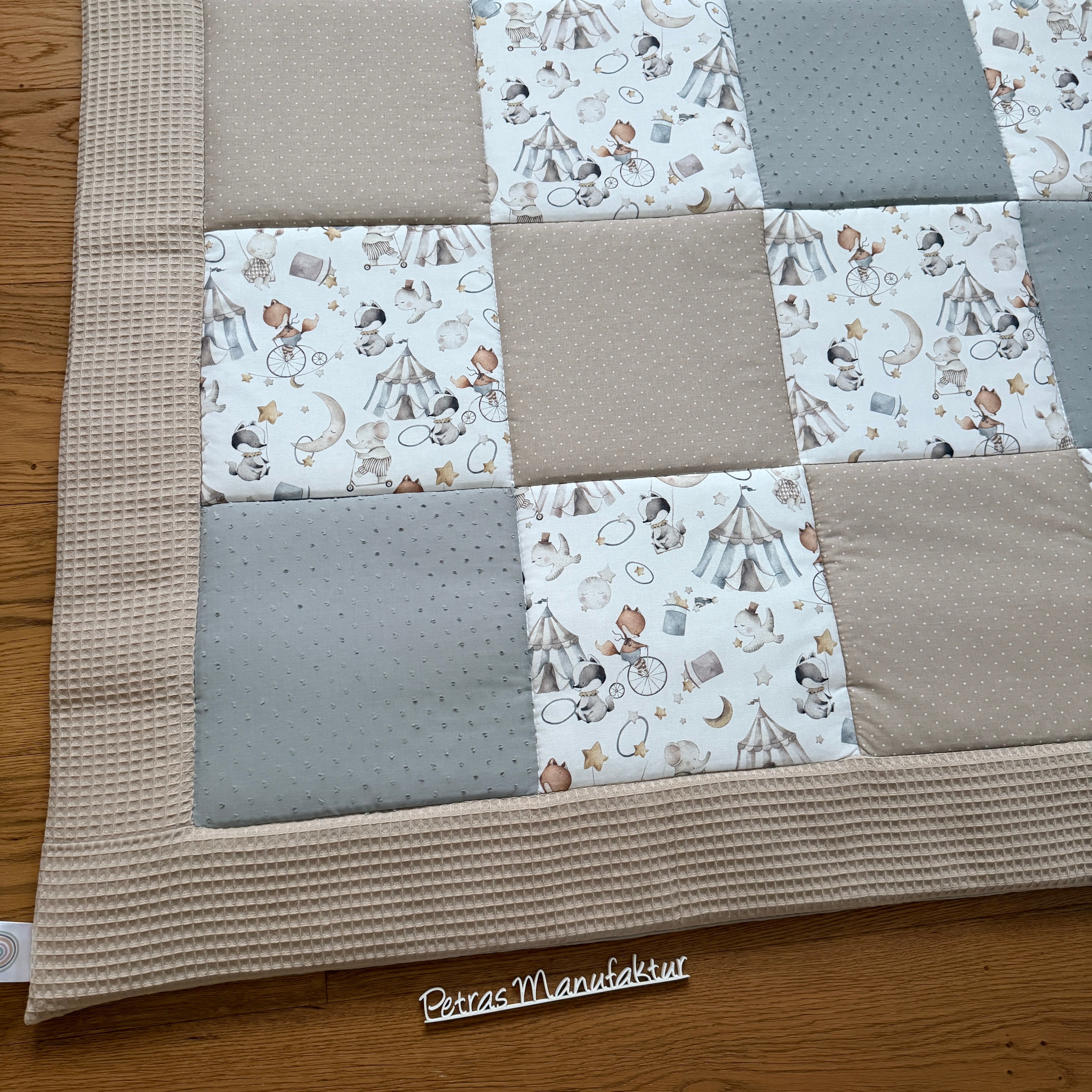 Krabbeldecke "Zirkustiere" Modell 2