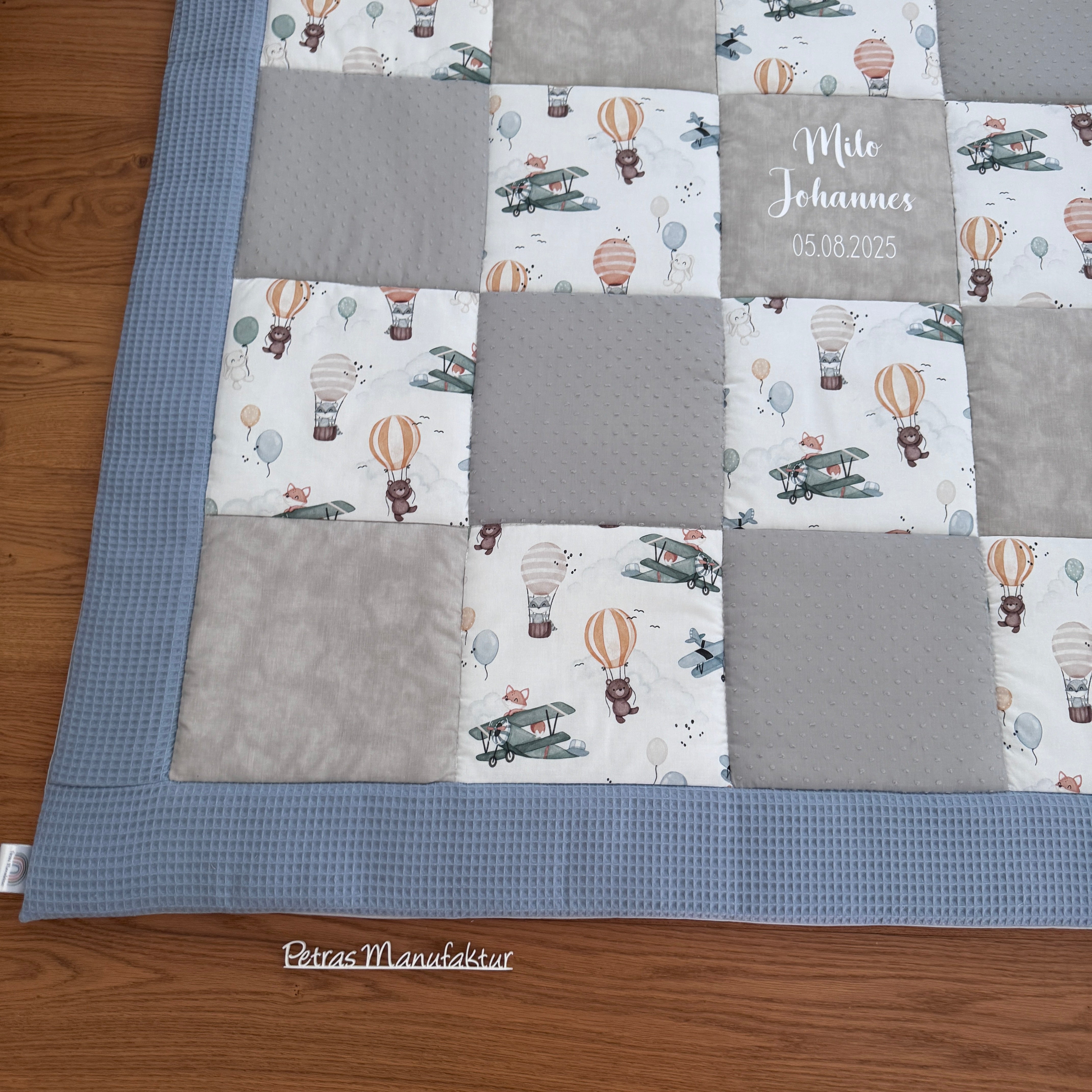 Krabbeldecke "fliegende Kuscheltiere“ Modell 2