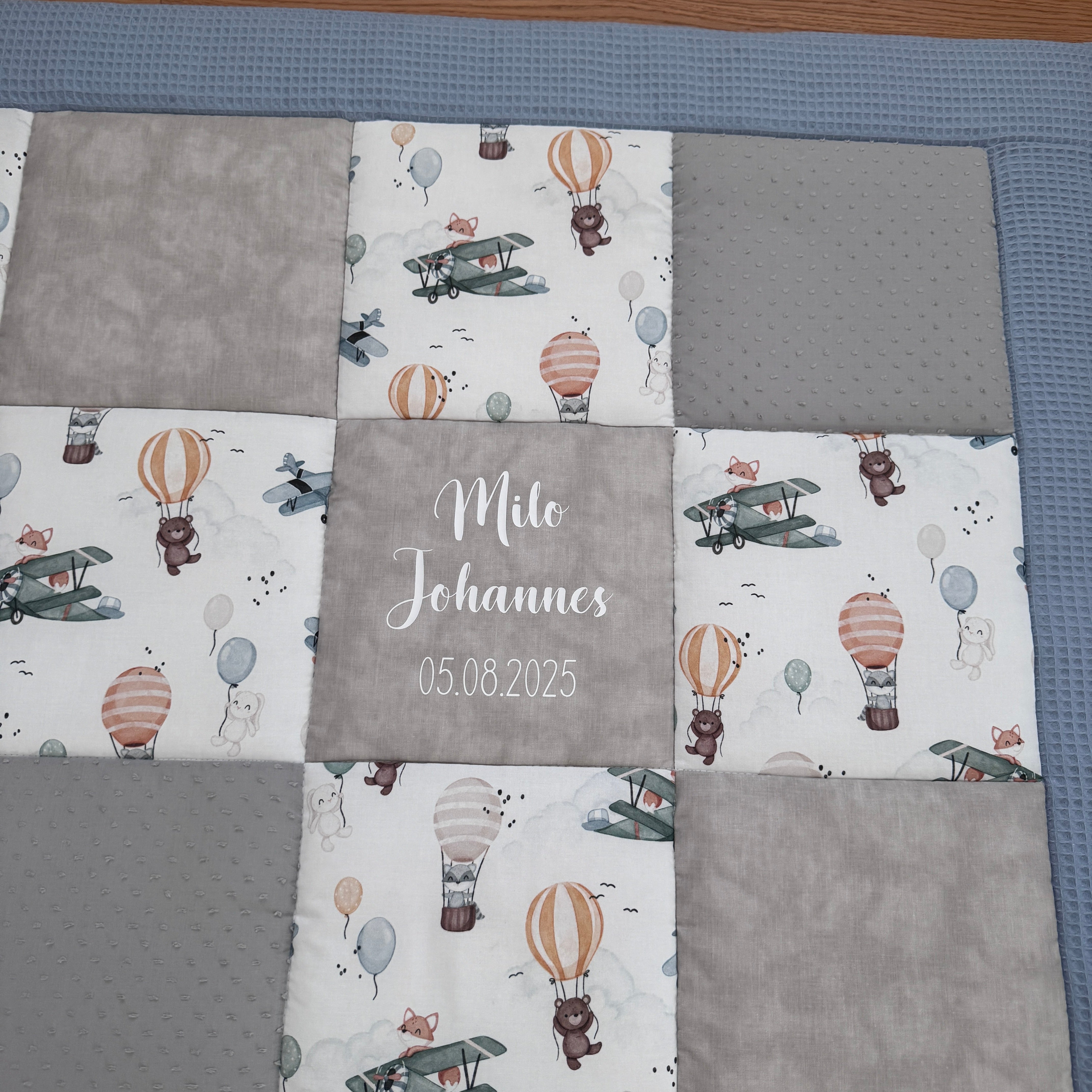 Krabbeldecke "fliegende Kuscheltiere“ Modell 2