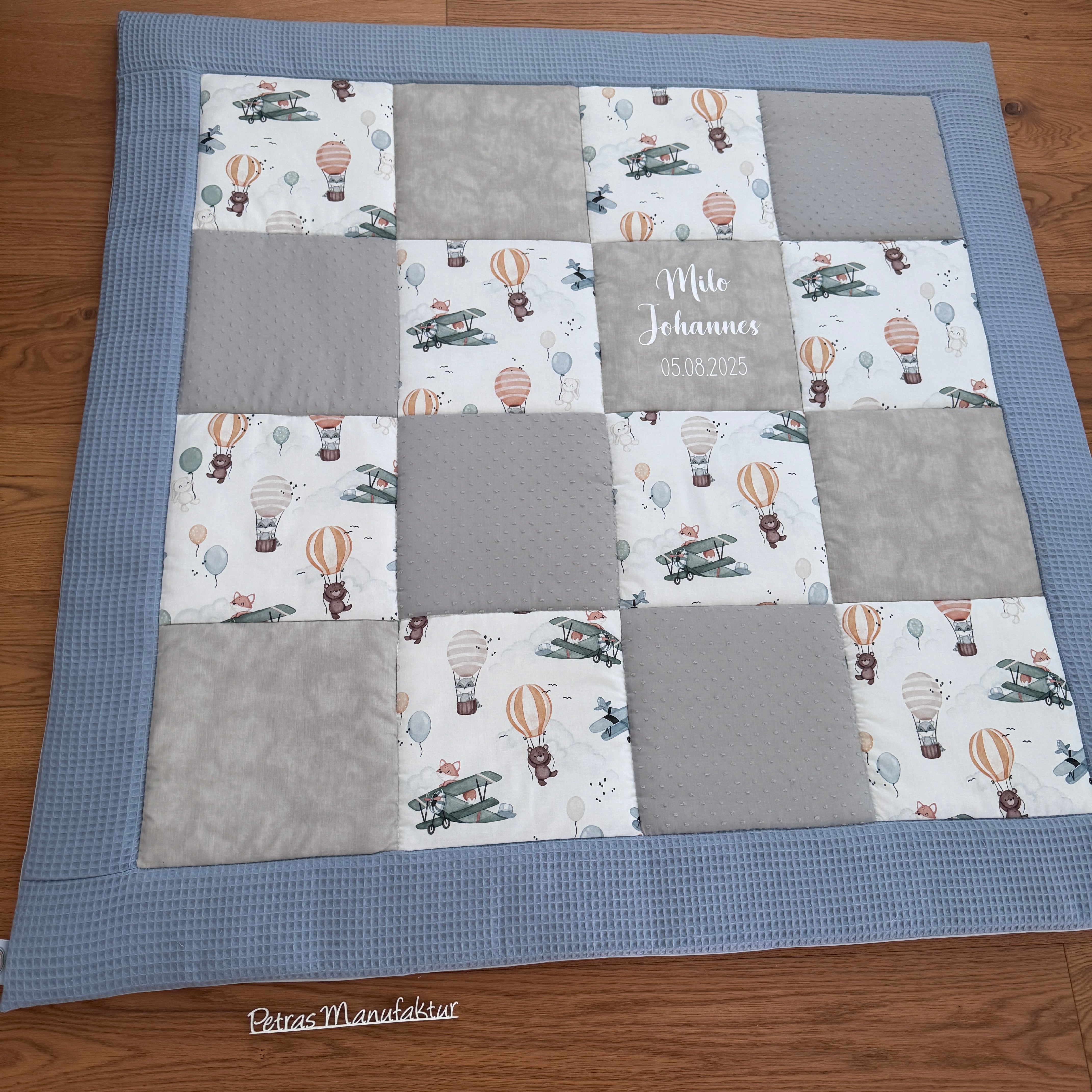 Krabbeldecke "fliegende Kuscheltiere“ Modell 2
