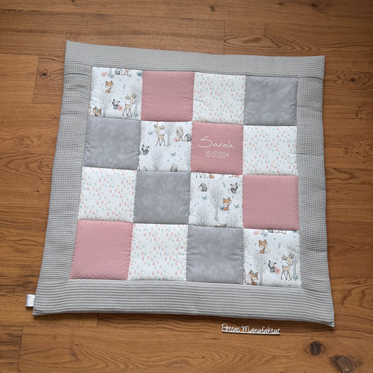 Krabbeldecke "Waldtiere pastell“ mit rosa