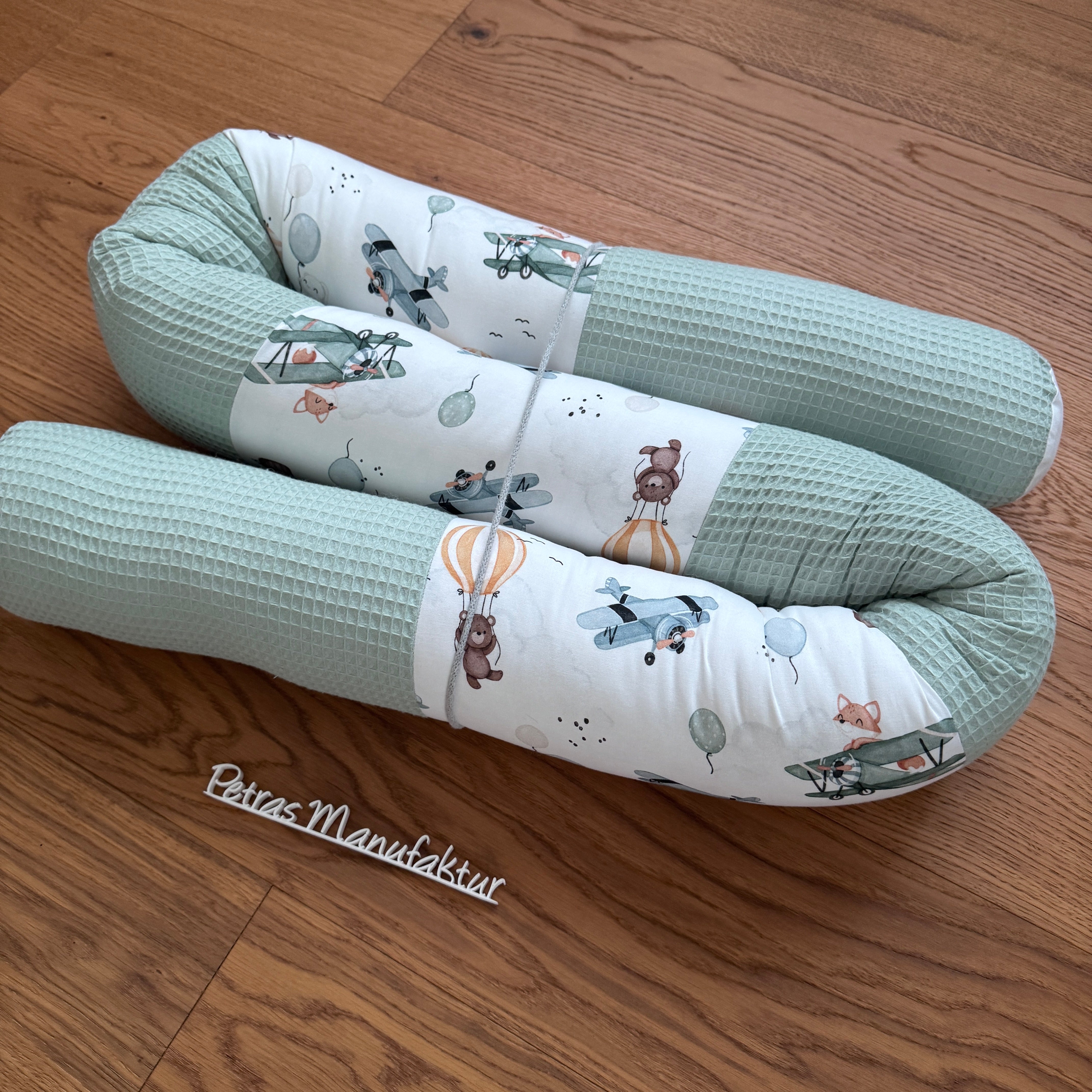 Bettschlange "fliegende Kuscheltiere"