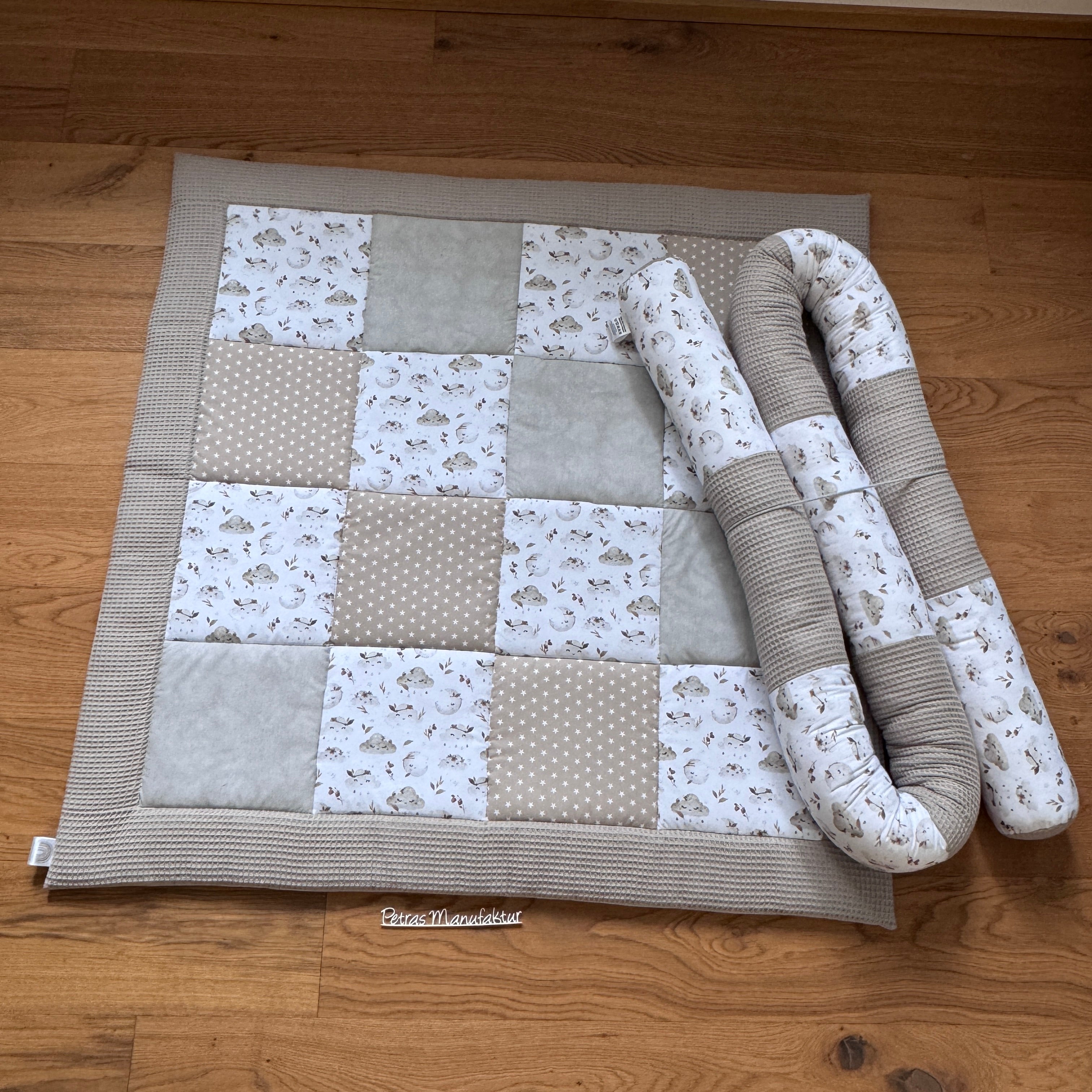 Krabbeldecke "Wolken beige“ Modell 1